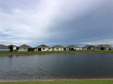 518 Noble Avenue Davenport FL 33837