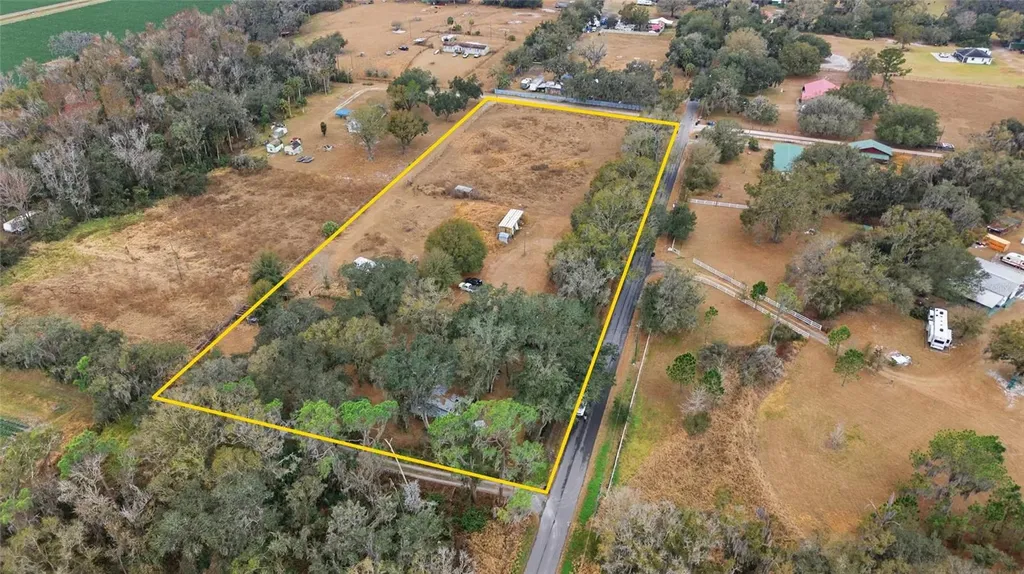 1823 Welcome Road Lithia FL 33547