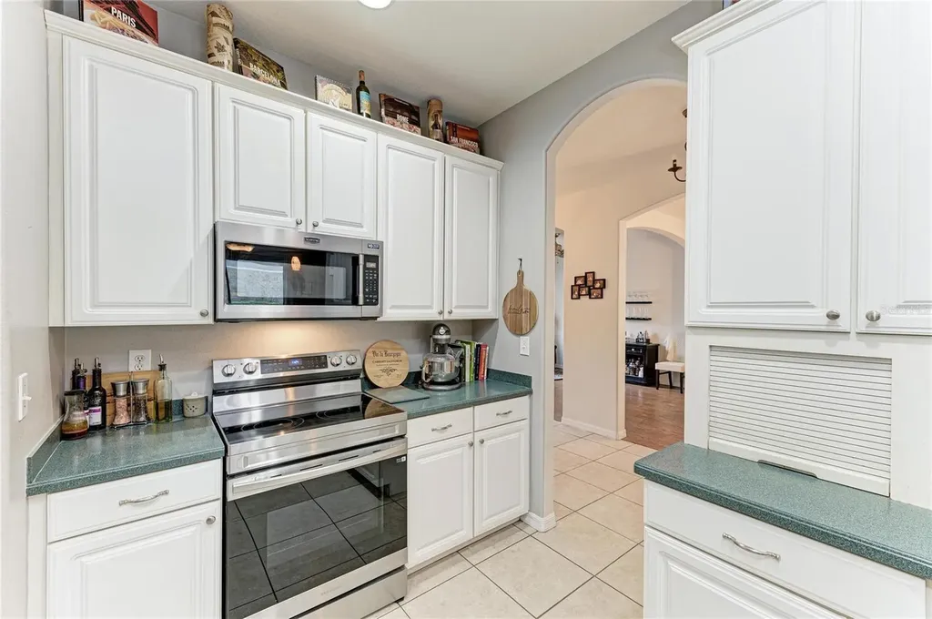 835 Cedarcrest Court Sarasota FL 34232