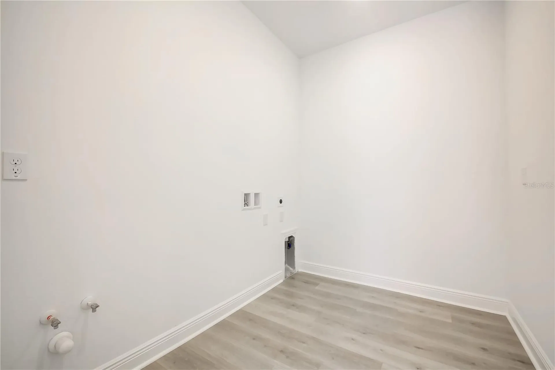 130 Bragg Lane Lakewood Ranch FL 34240