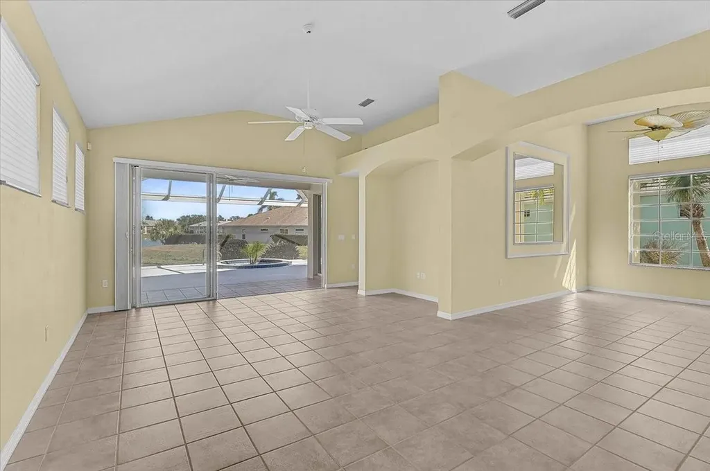 4031 Caddie Drive E Bradenton FL 34203
