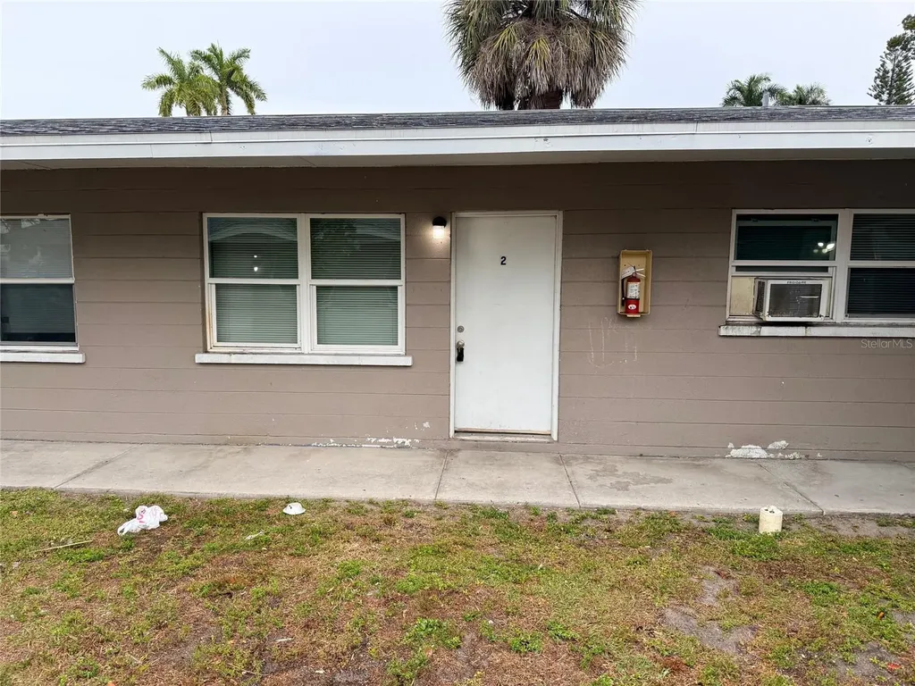 2409 13th Street W Bradenton FL 34205