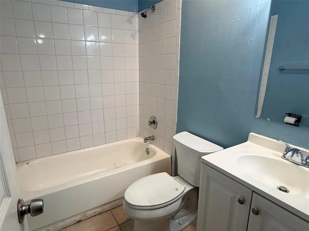 2409 13th Street W Bradenton FL 34205