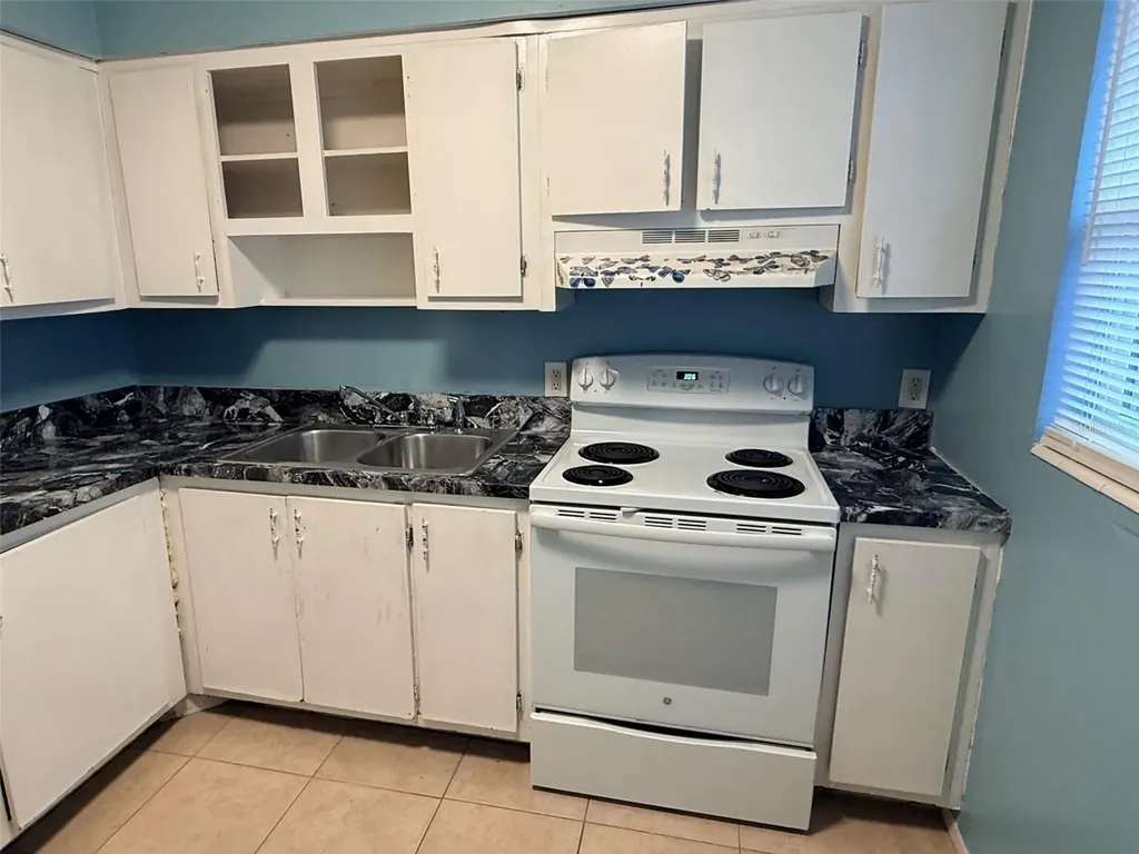 2409 13th Street W Bradenton FL 34205