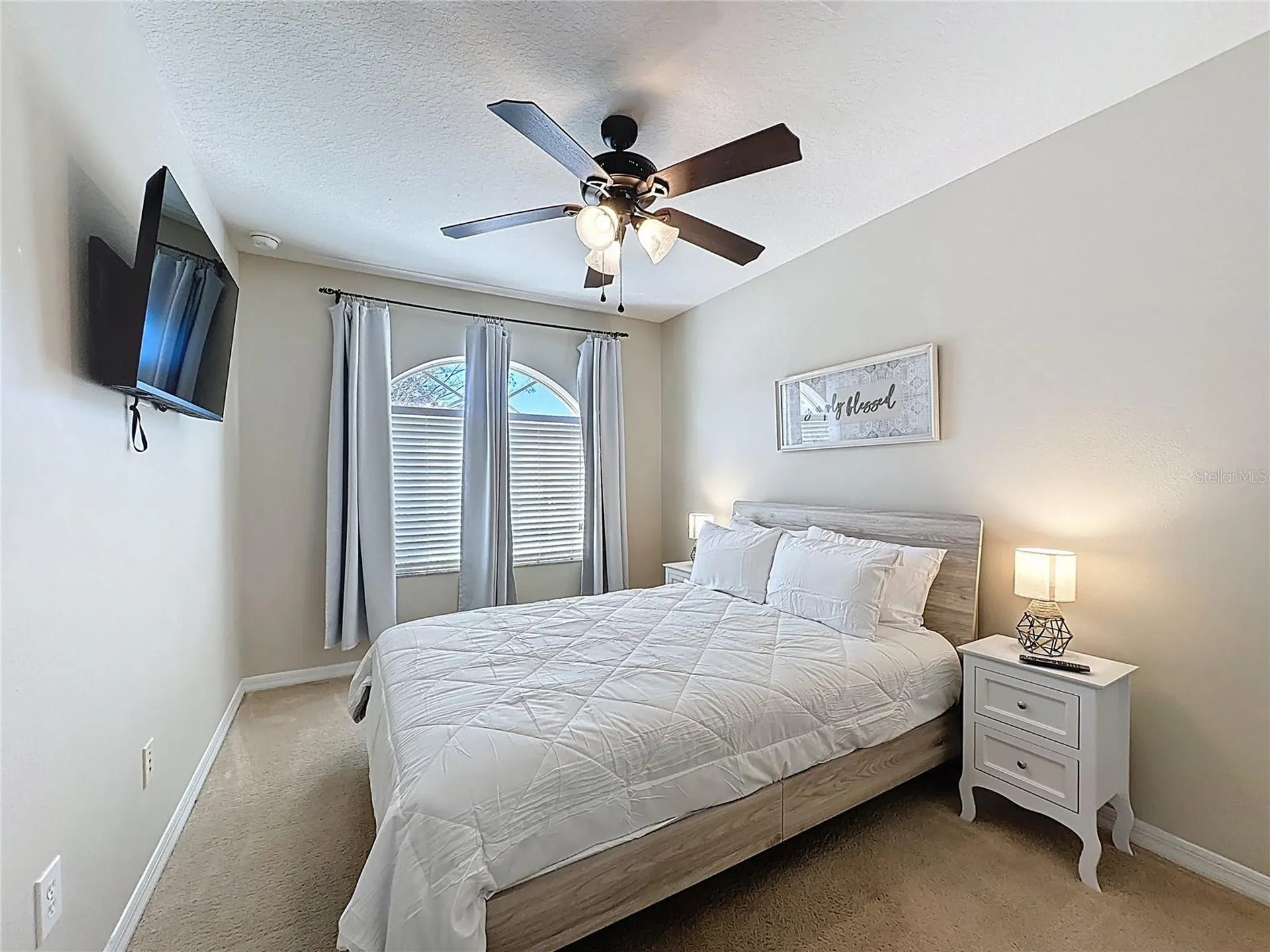 848 Sussex Drive Davenport FL 33896