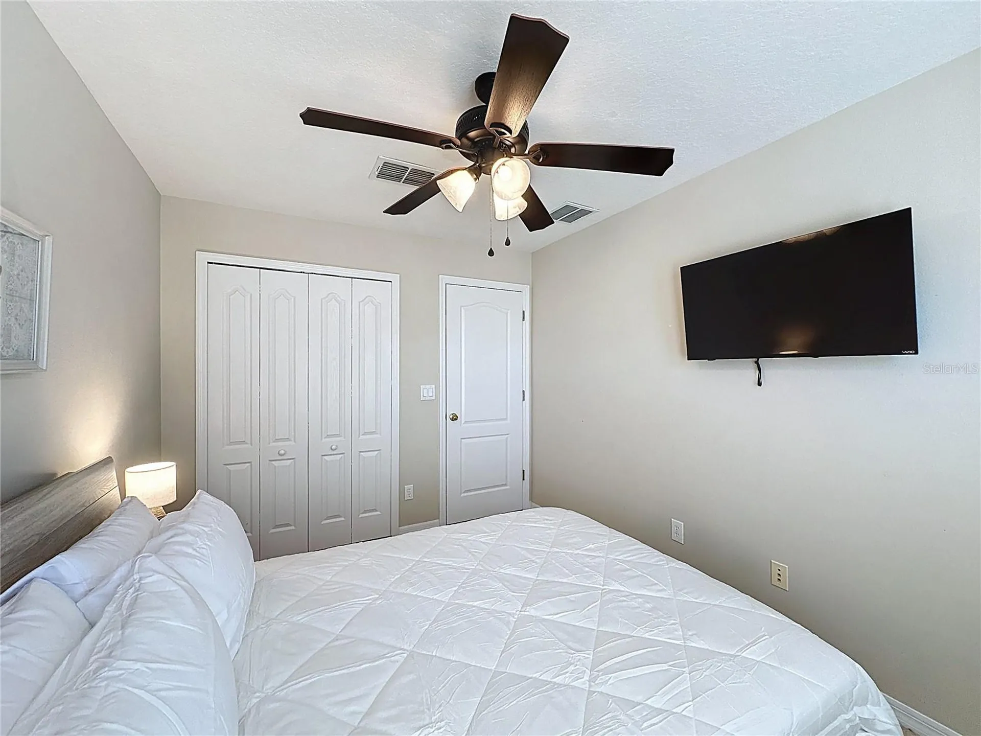 848 Sussex Drive Davenport FL 33896