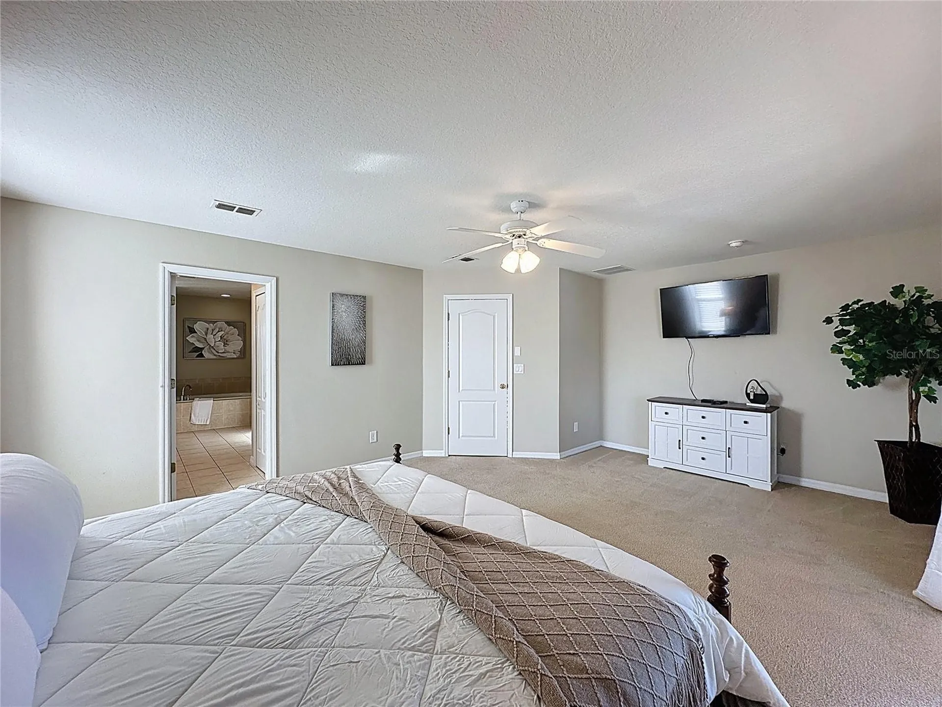 848 Sussex Drive Davenport FL 33896