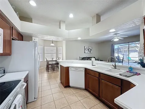 848 Sussex Drive Davenport FL 33896