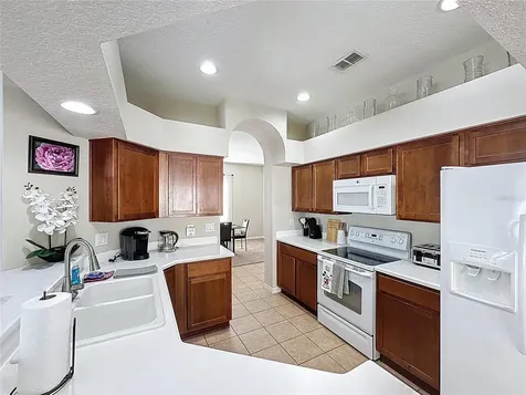 848 Sussex Drive Davenport FL 33896
