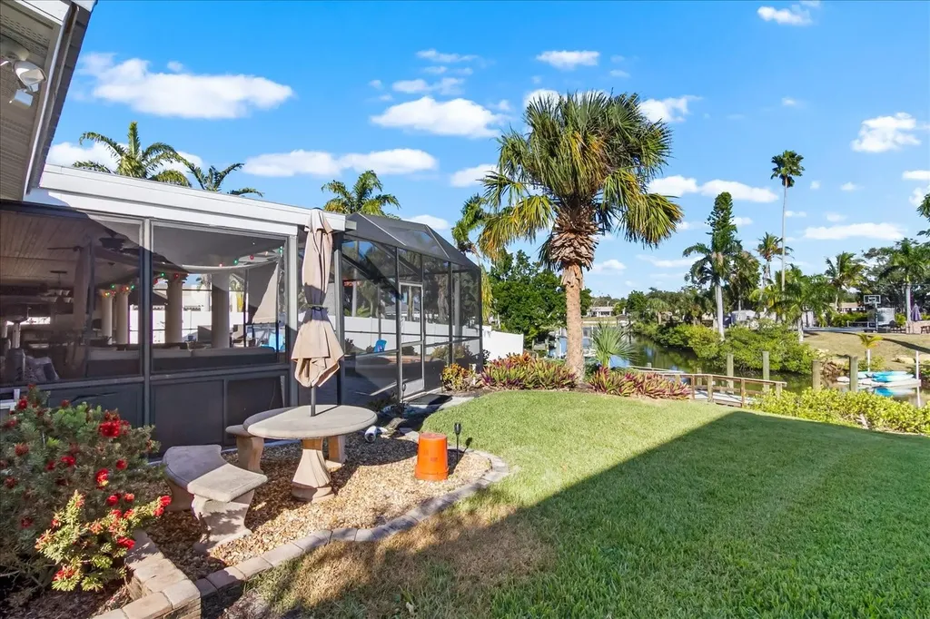 5507 America Drive Sarasota FL 34231