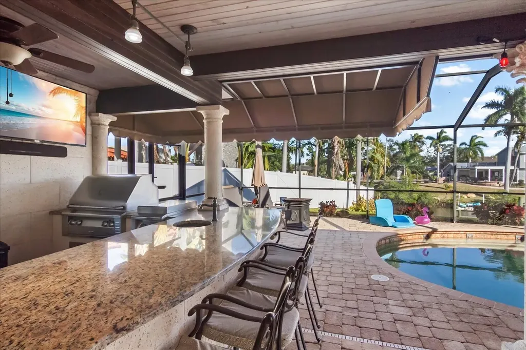 5507 America Drive Sarasota FL 34231