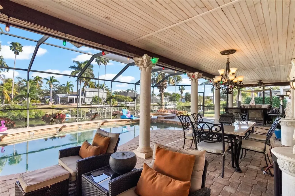 5507 America Drive Sarasota FL 34231