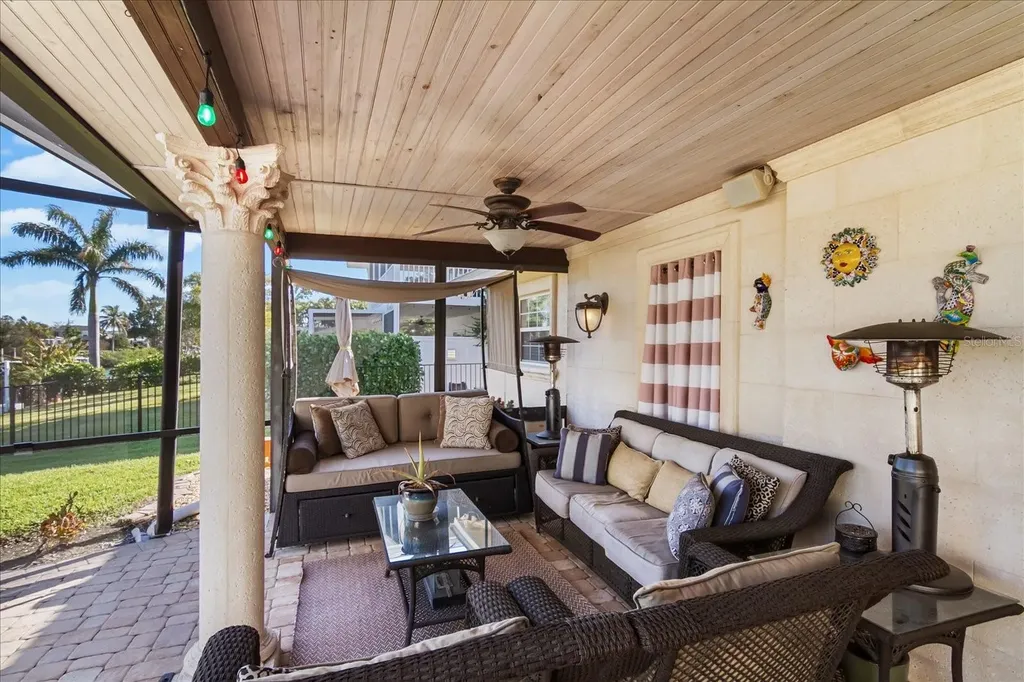 5507 America Drive Sarasota FL 34231