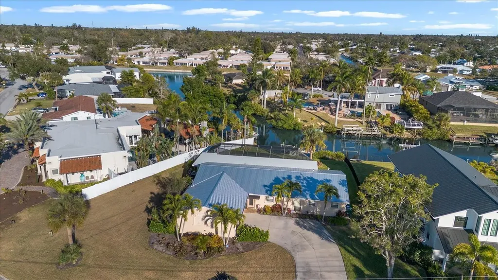 5507 America Drive Sarasota FL 34231