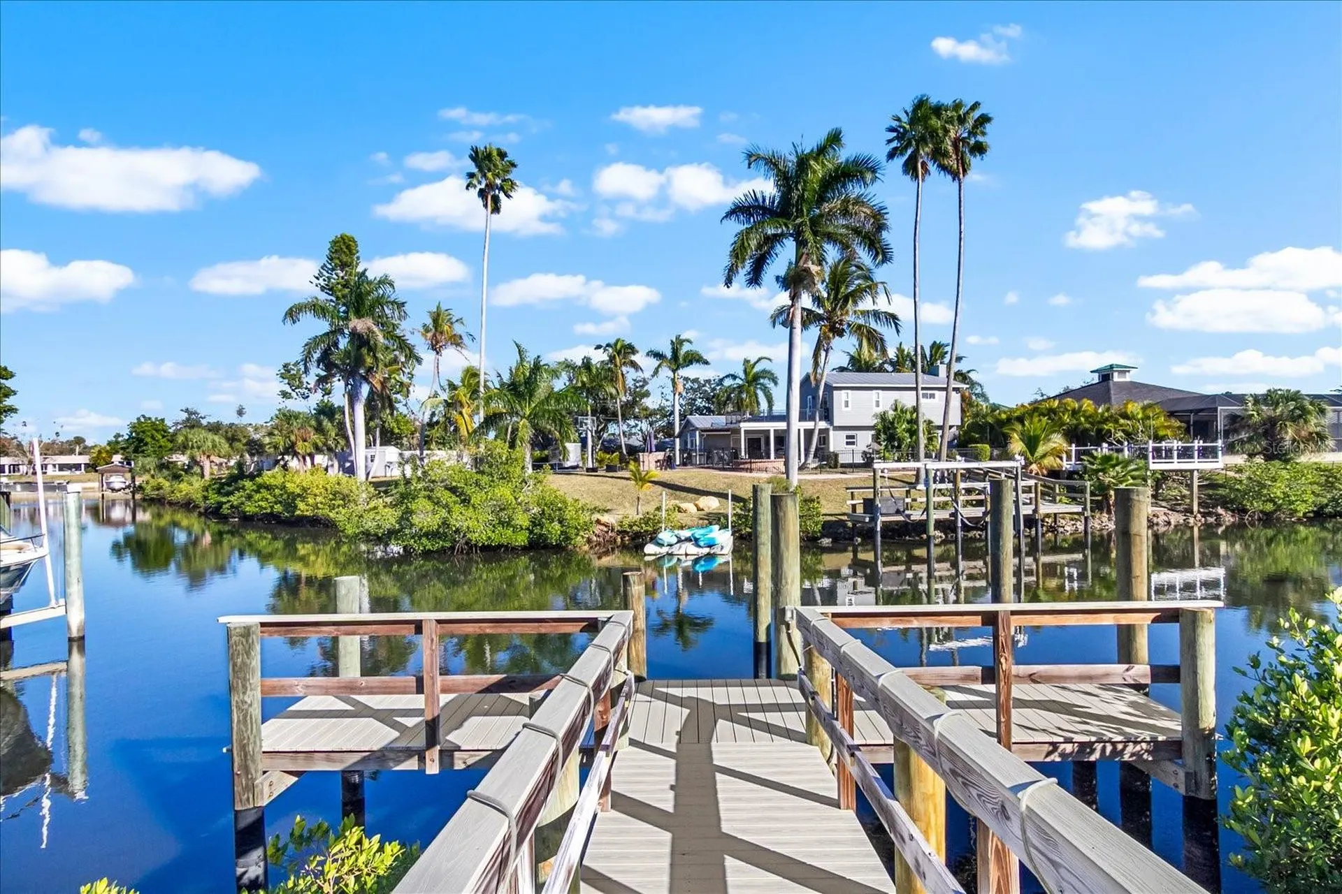 5507 America Drive Sarasota FL 34231