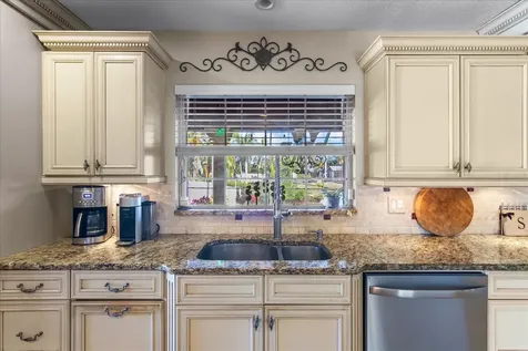 5507 America Drive Sarasota FL 34231