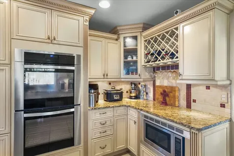 5507 America Drive Sarasota FL 34231