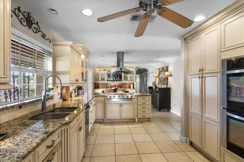 5507 America Drive Sarasota FL 34231