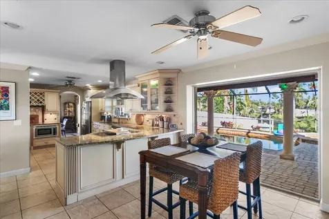5507 America Drive Sarasota FL 34231