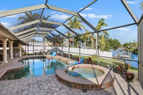 5507 America Drive Sarasota FL 34231