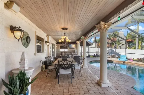 5507 America Drive Sarasota FL 34231