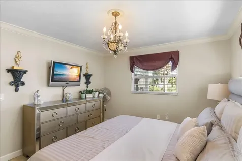 5507 America Drive Sarasota FL 34231