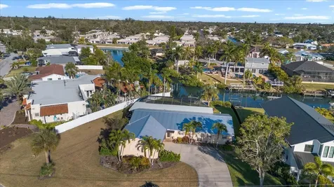 5507 America Drive Sarasota FL 34231