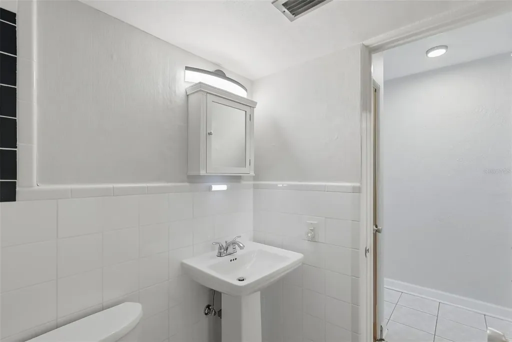 5664 40th Terrace N Kenneth City FL 33709