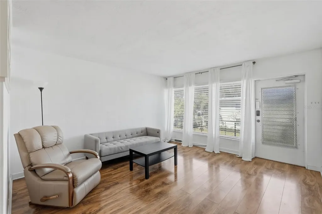 5664 40th Terrace N Kenneth City FL 33709