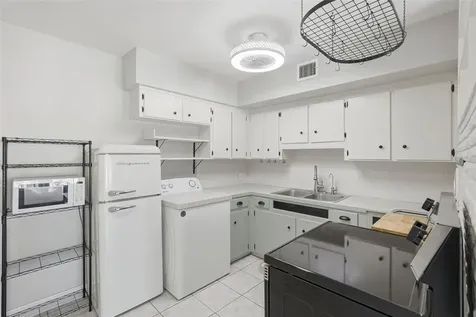 5664 40th Terrace N Kenneth City FL 33709