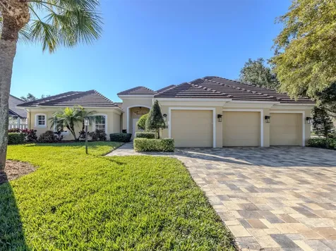 300 Stone Briar Creek Drive Venice FL 34292