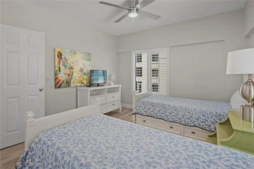 6146 Midnight Pass Road Sarasota FL 34242