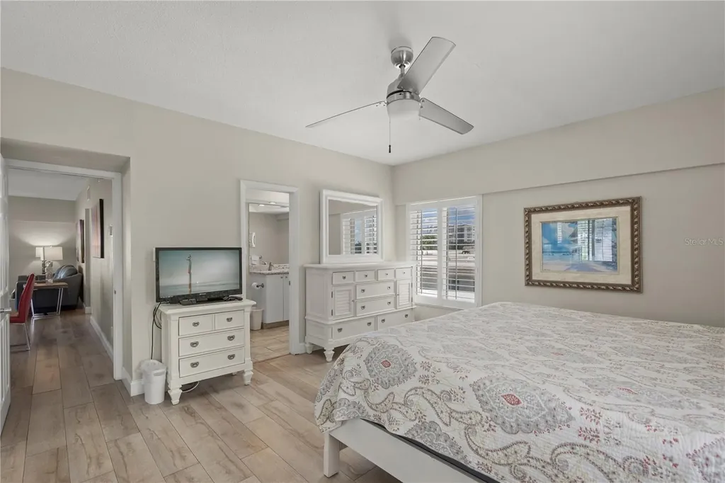 6146 Midnight Pass Road Sarasota FL 34242