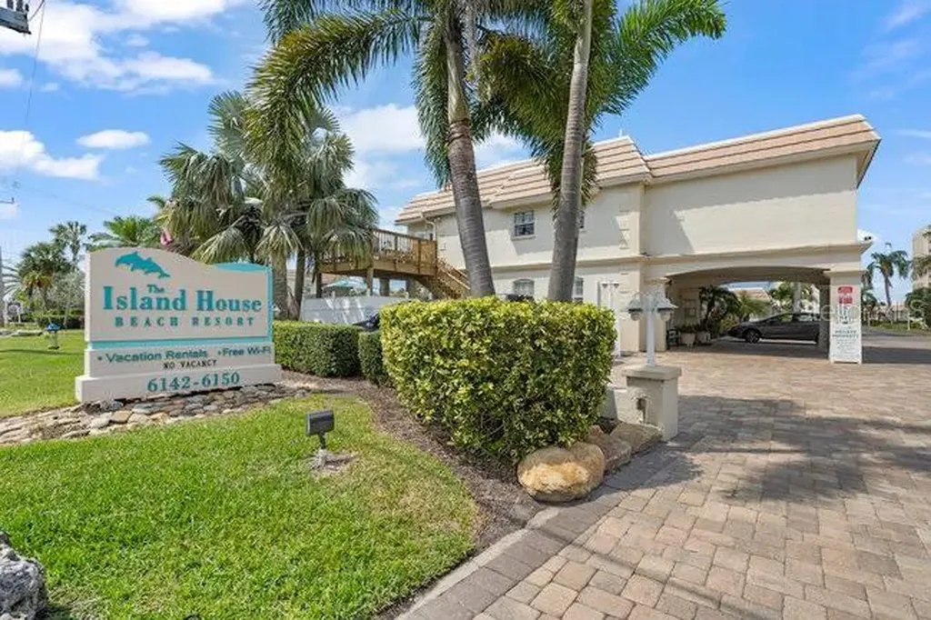 6146 Midnight Pass Road Sarasota FL 34242
