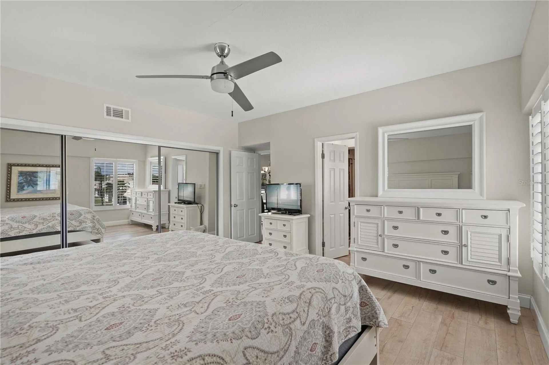 6146 Midnight Pass Road Sarasota FL 34242