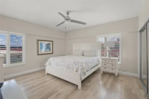 6146 Midnight Pass Road Sarasota FL 34242