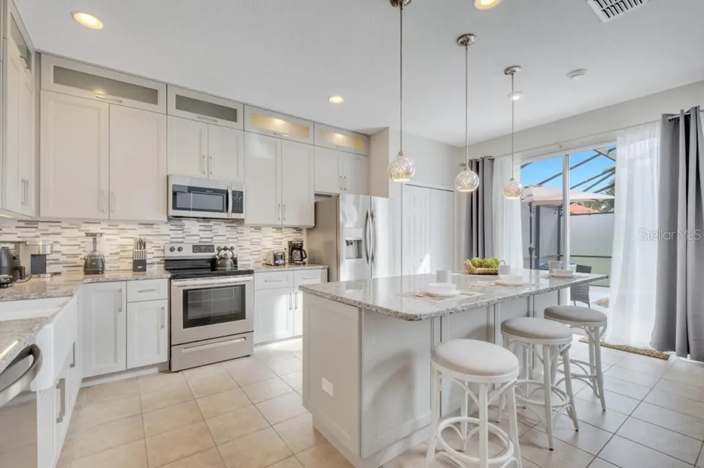 162 Cordova Avenue Davenport FL 33897