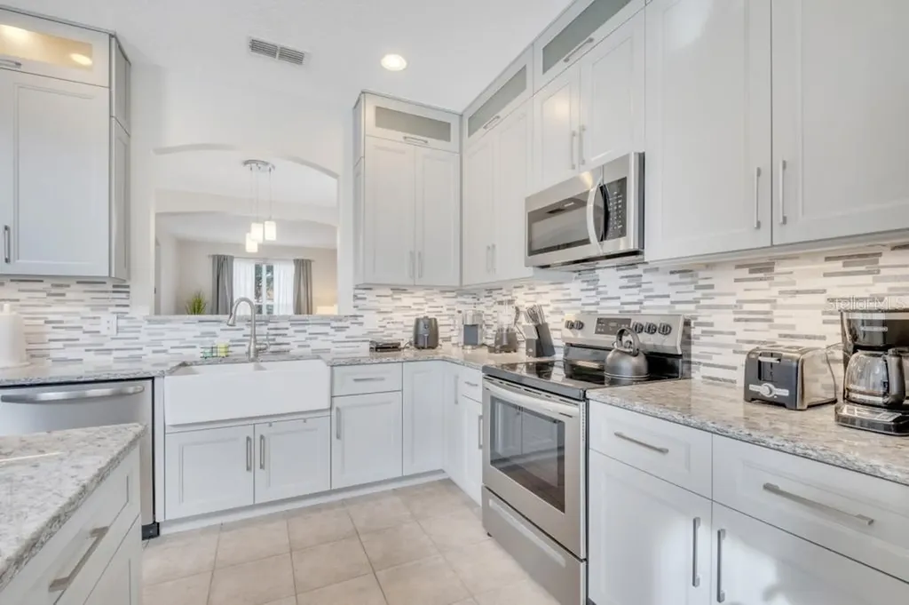162 Cordova Avenue Davenport FL 33897