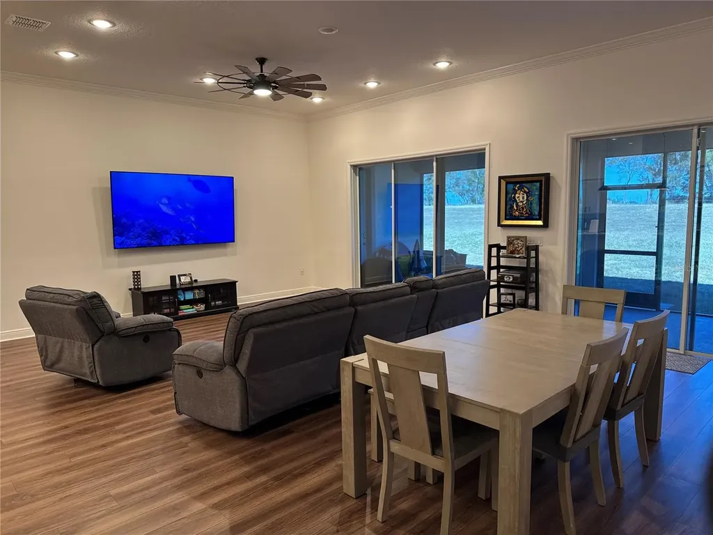 10190 Dolphin Gull Circle Thonotosassa FL 33592