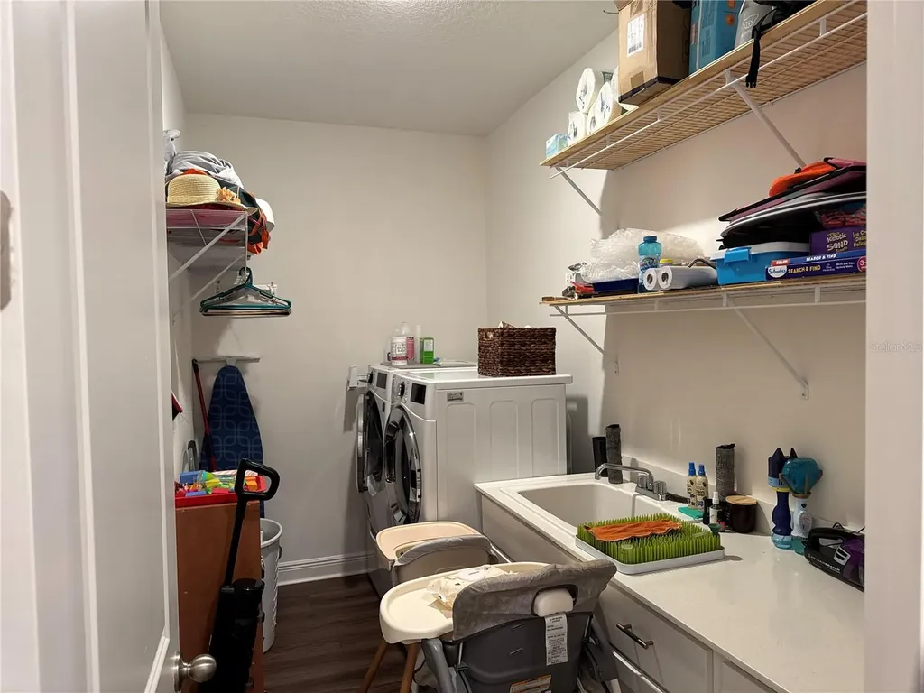10190 Dolphin Gull Circle Thonotosassa FL 33592