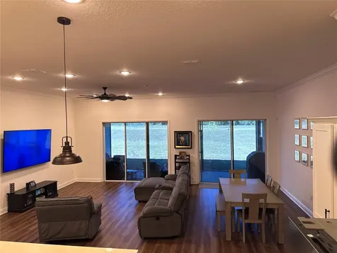 10190 Dolphin Gull Circle Thonotosassa FL 33592