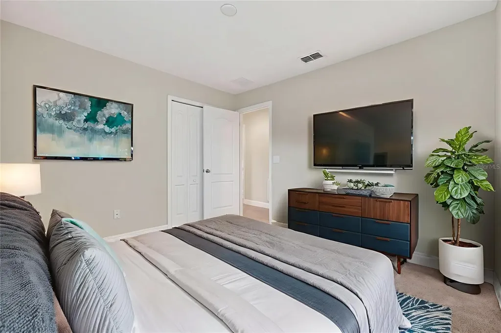 8087 Brooksville Drive Davenport FL 33896