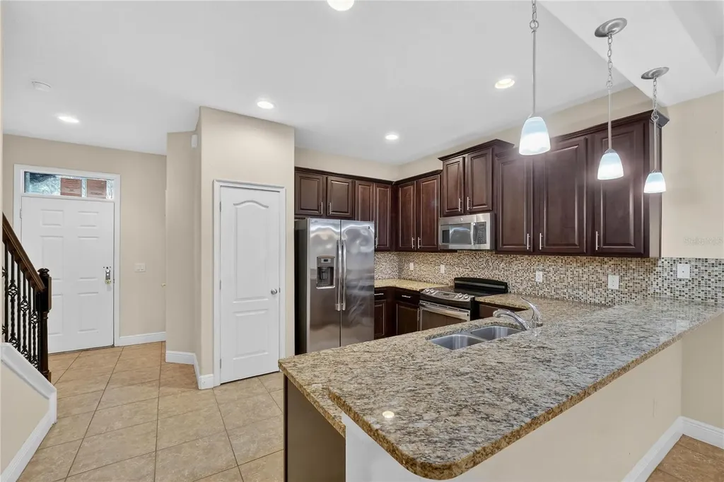 8087 Brooksville Drive Davenport FL 33896