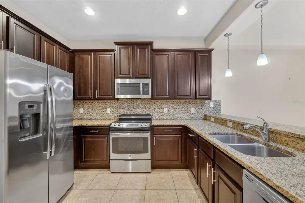 8087 Brooksville Drive Davenport FL 33896