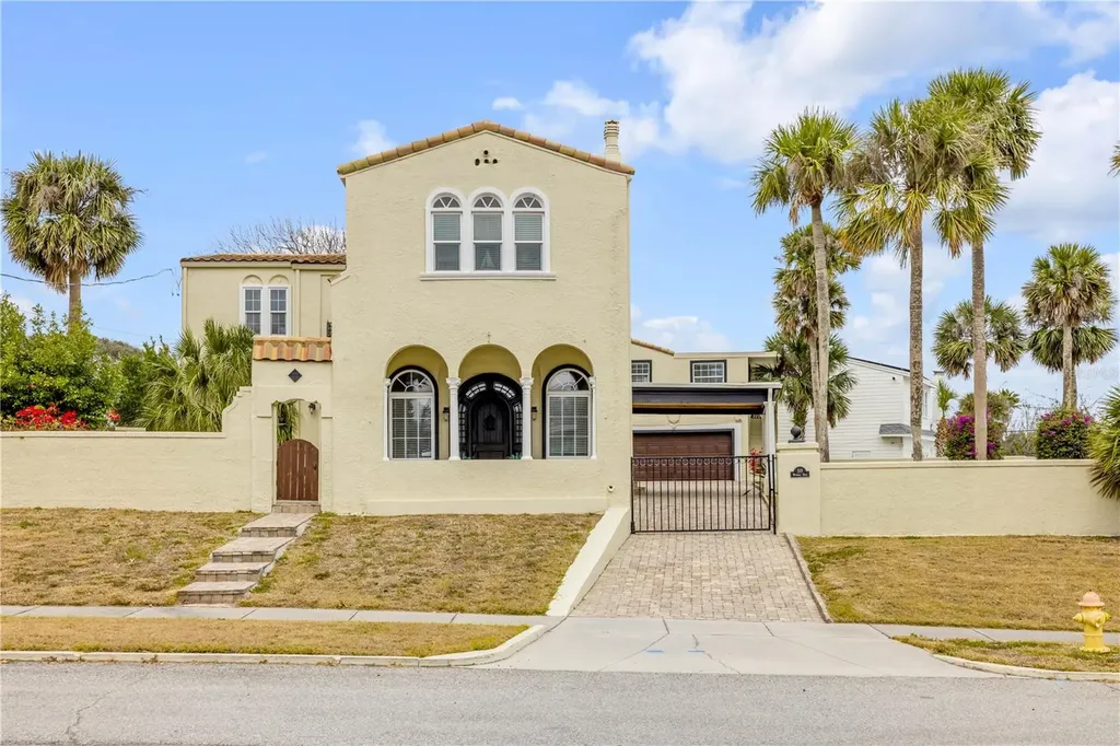 319 Wisteria Road Daytona Beach FL 32118