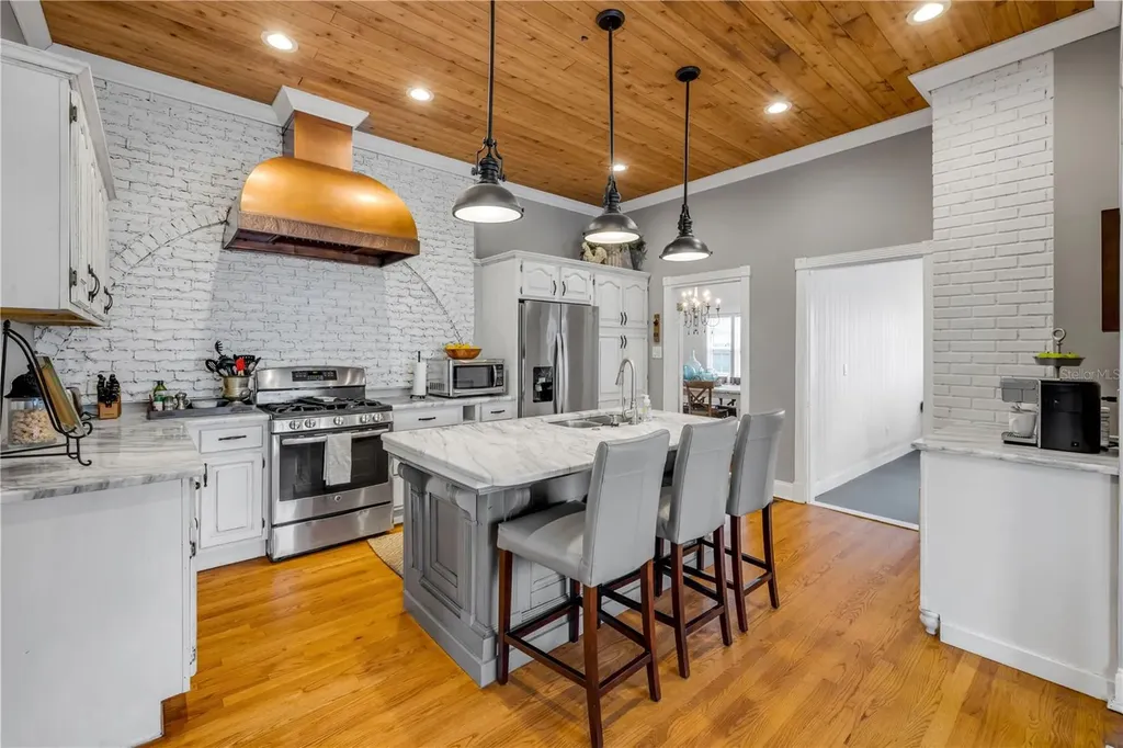 319 Wisteria Road Daytona Beach FL 32118