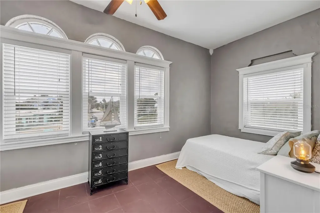 319 Wisteria Road Daytona Beach FL 32118