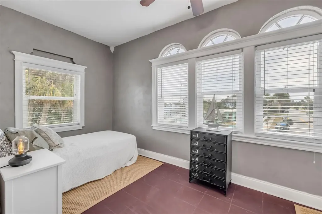 319 Wisteria Road Daytona Beach FL 32118