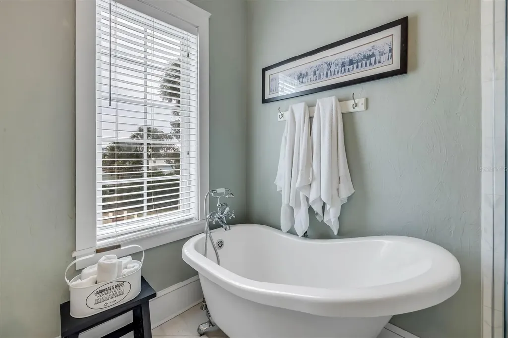 319 Wisteria Road Daytona Beach FL 32118