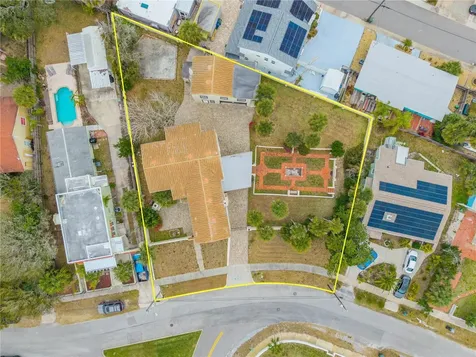 319 Wisteria Road Daytona Beach FL 32118